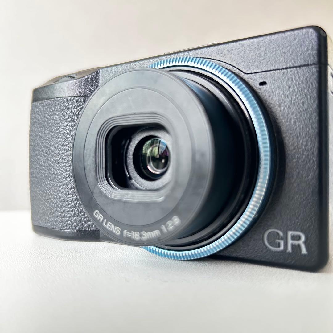 RICOH GR IIIコンパクトデジタルカメラ　撮影数3,565枚　ジャンク