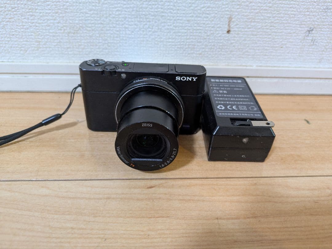 デジタルカメラ SONY DCC-RX100M5