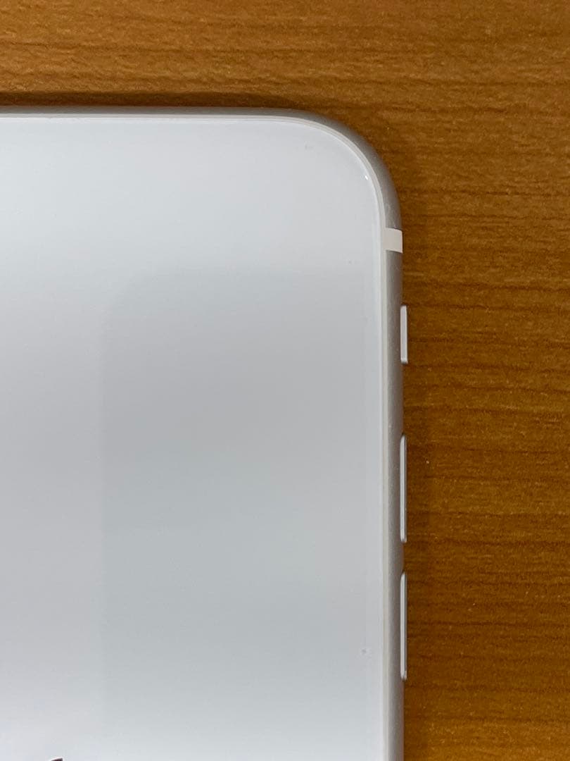 興*川様 動作確認済み iPhone SE 第2世代 64GB ID EA54