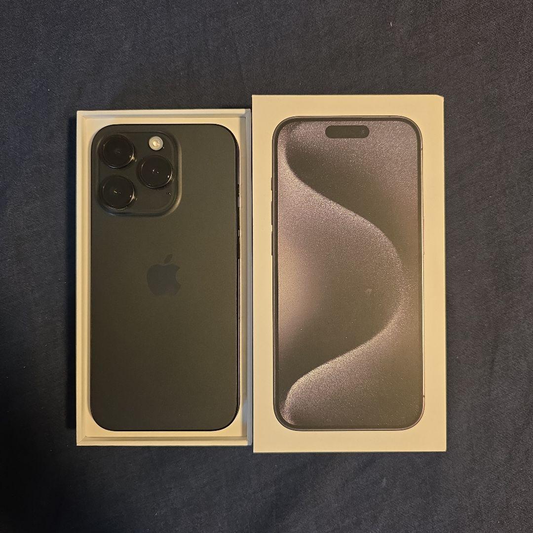 iPhone 15 Pro ブラックチタニウム + AppleWatch se2