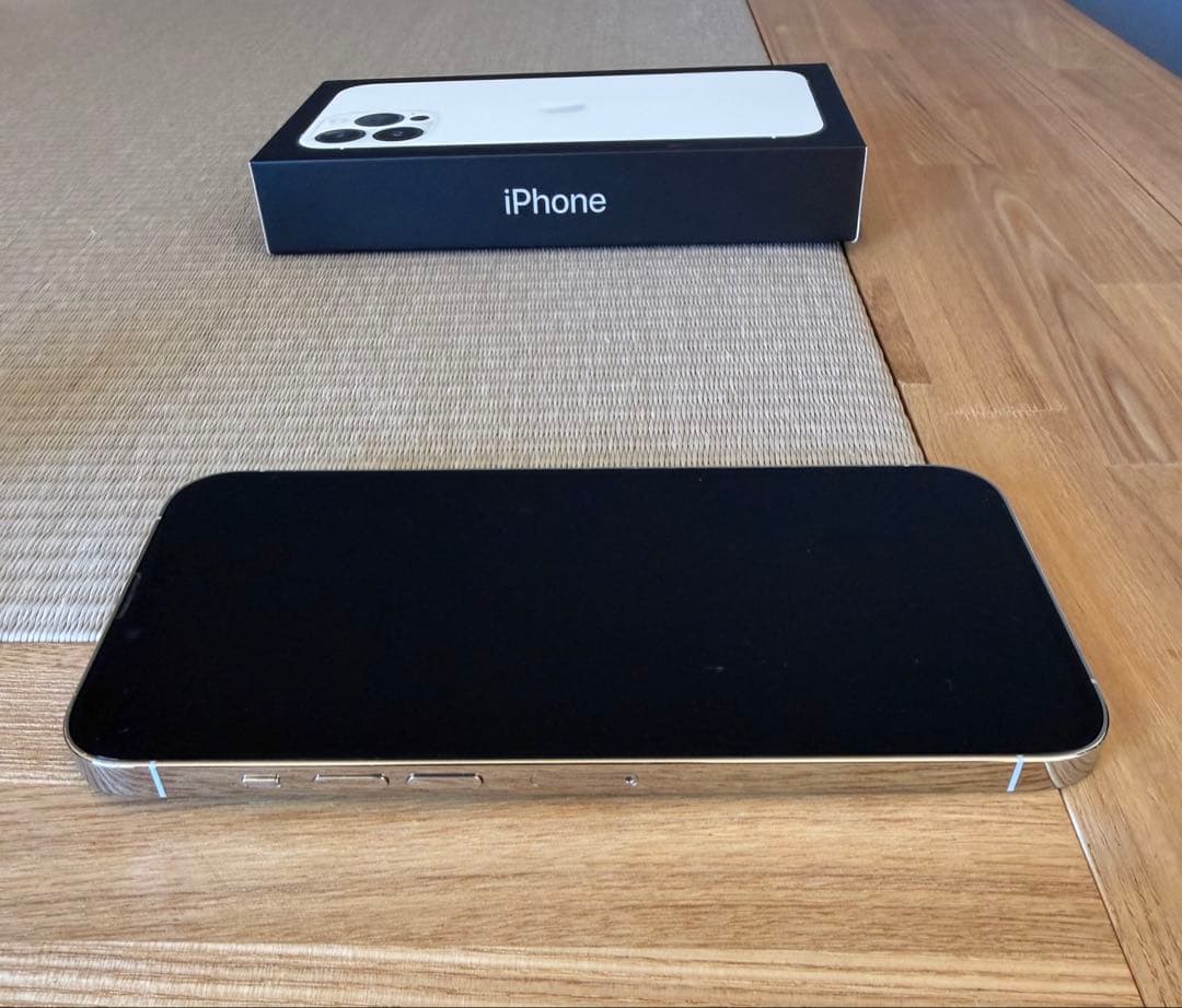 Apple iPhone 13 Pro max 本体 美品　256G シルバー