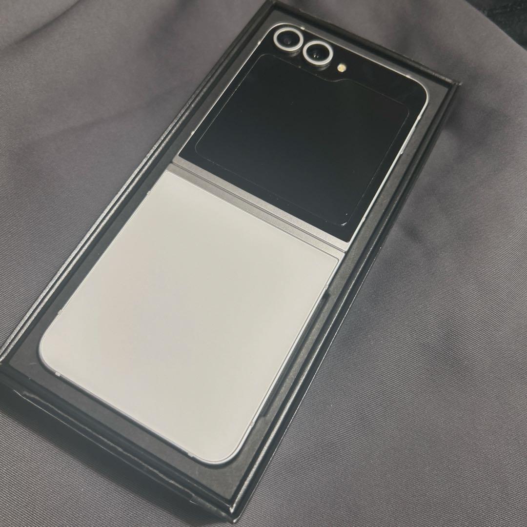 moguro Samsung Galaxy Z Flip6 ホワイト