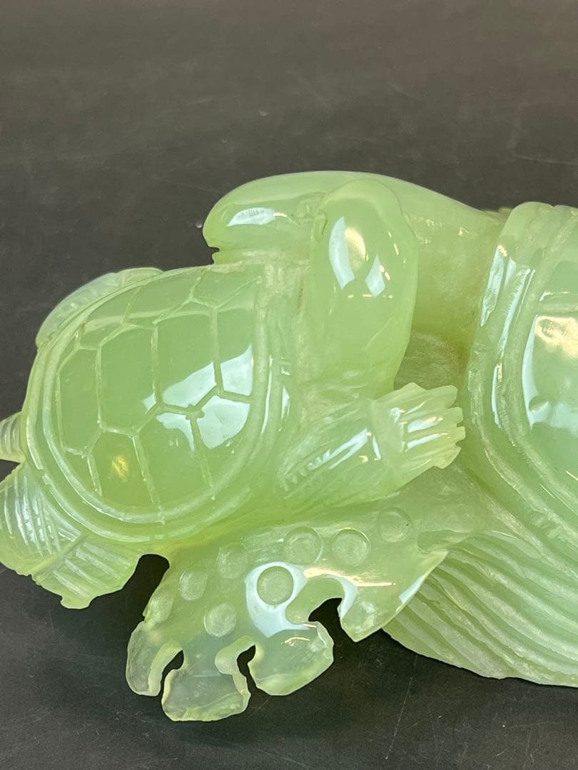 ［美品］翡翠亀　横19cm台付き　送料込み