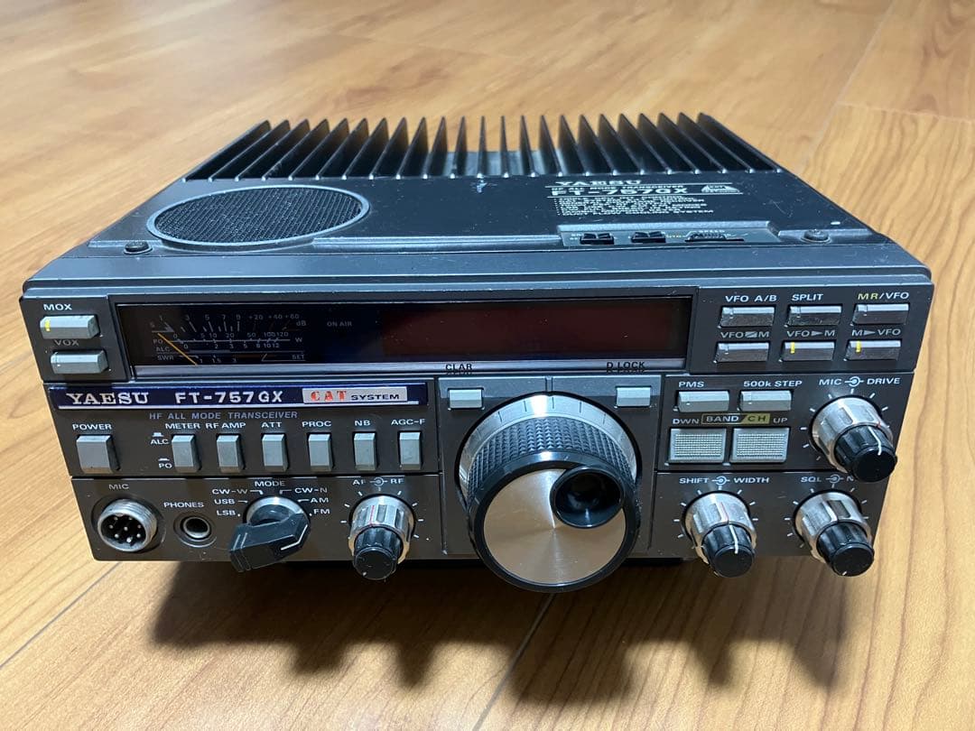 YAESU FT-757GX トランシーバー