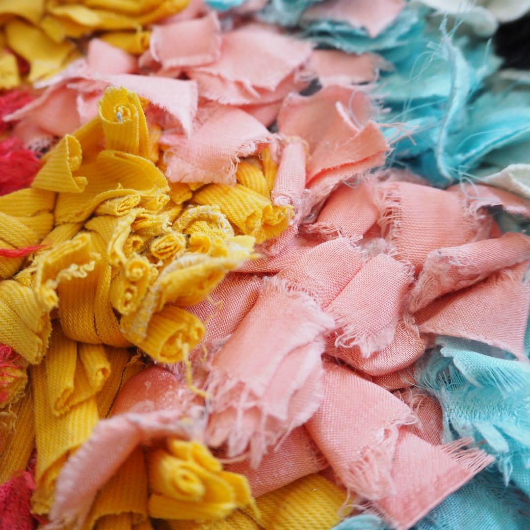 ラグ　絨毯　モロッコ　ハギレ　ボシャルウィット　ビンテージ