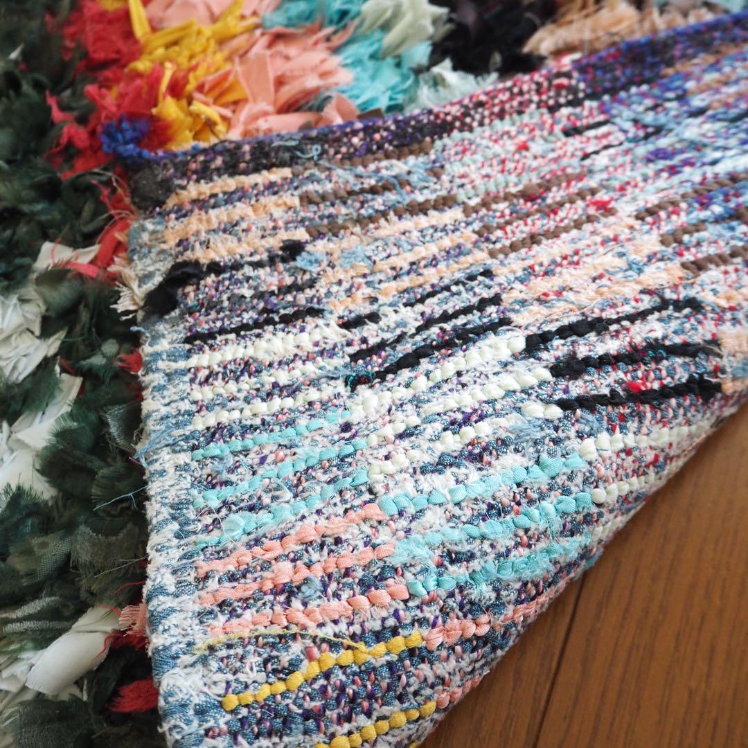 ラグ　絨毯　モロッコ　ハギレ　ボシャルウィット　ビンテージ