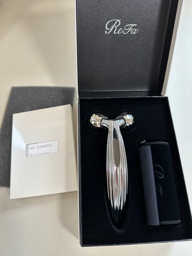 新品　ReFa リファカラットレイフェイス　RF-RF2121B 美顔ローラー