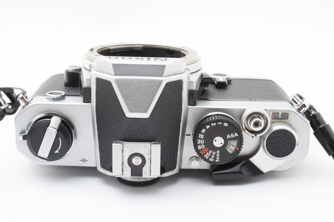 超美品 NIKON FM シルバーフィルム　説明書付　モルト新品交換済 B802