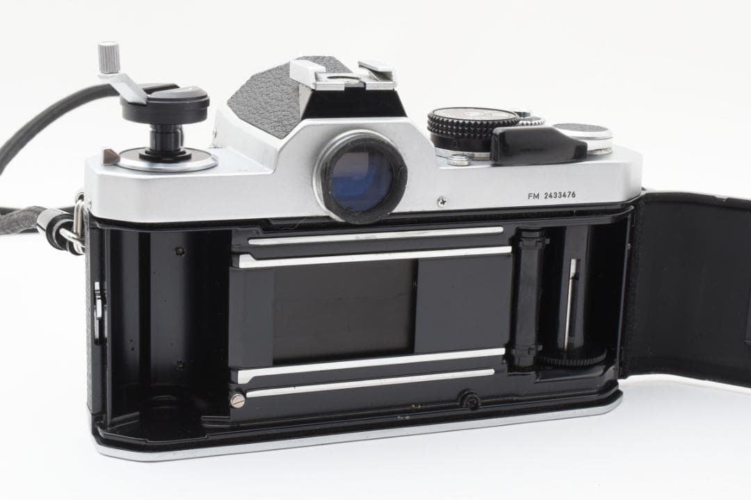 超美品 NIKON FM シルバーフィルム　説明書付　モルト新品交換済 B802