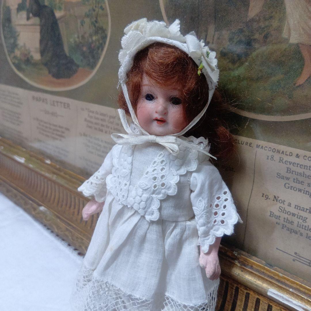 ♥ドイツからやって来た白いドレスがステキなアンティークビスクドール　ミニョネット