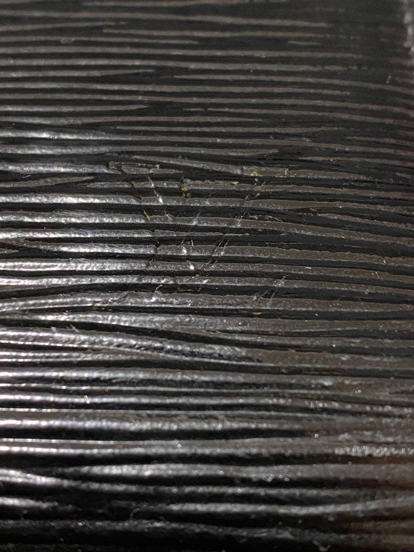 美品 ルイヴィトン エピエレクトリック ジッピーウォレット 長財布 値下げ中