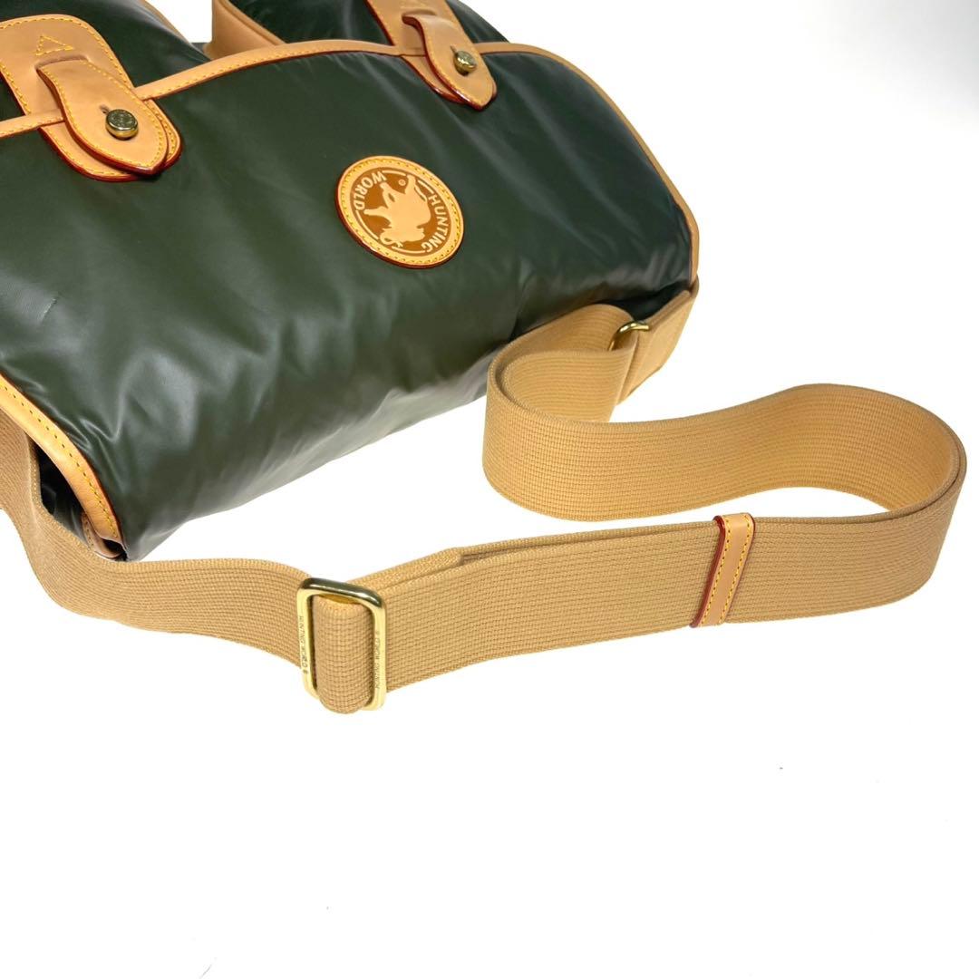 美品 HUNTING WORLD ショルダーバッグ バチュークロス a723