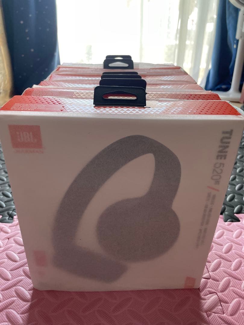 JBL Tune 520BT ワイヤレスヘッドホン ホワイトとブラックで12個