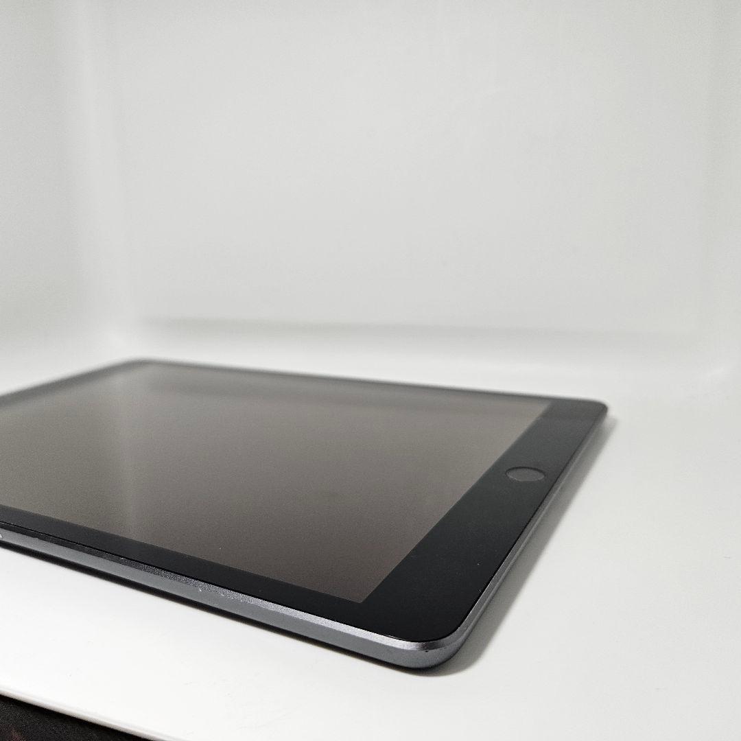 美品 動作品 iPad 第7世代 スペースグレイ 32GB MW742J/A