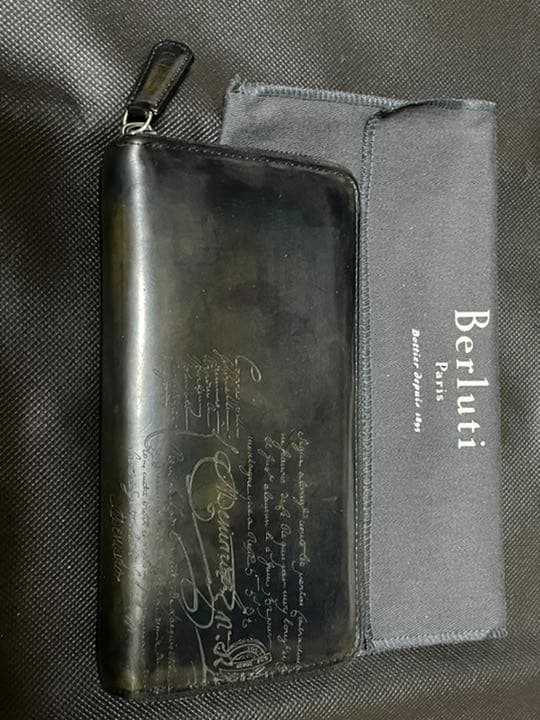 ベルルッティ　イタウバ　ネイビー