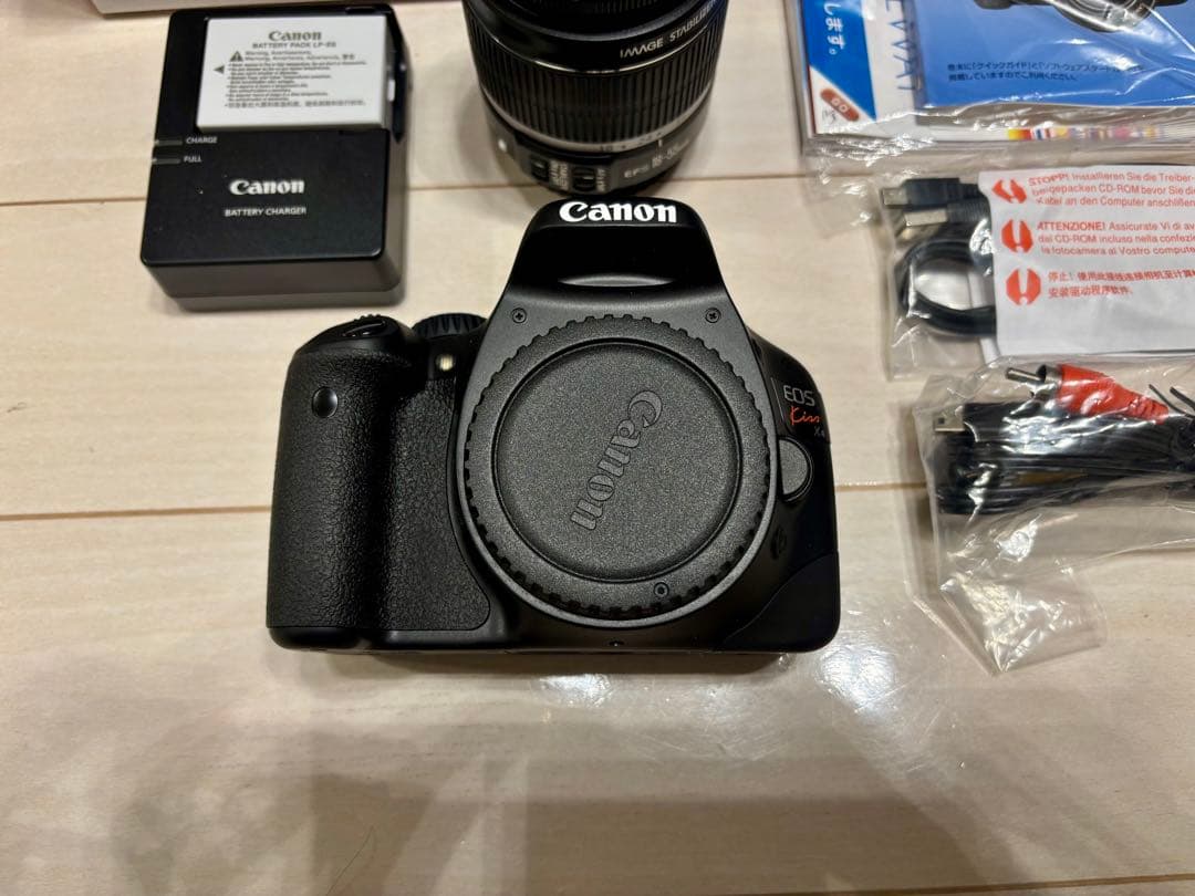 Canon EOS Kiss X4 デジタル一眼レフカメラキット美品