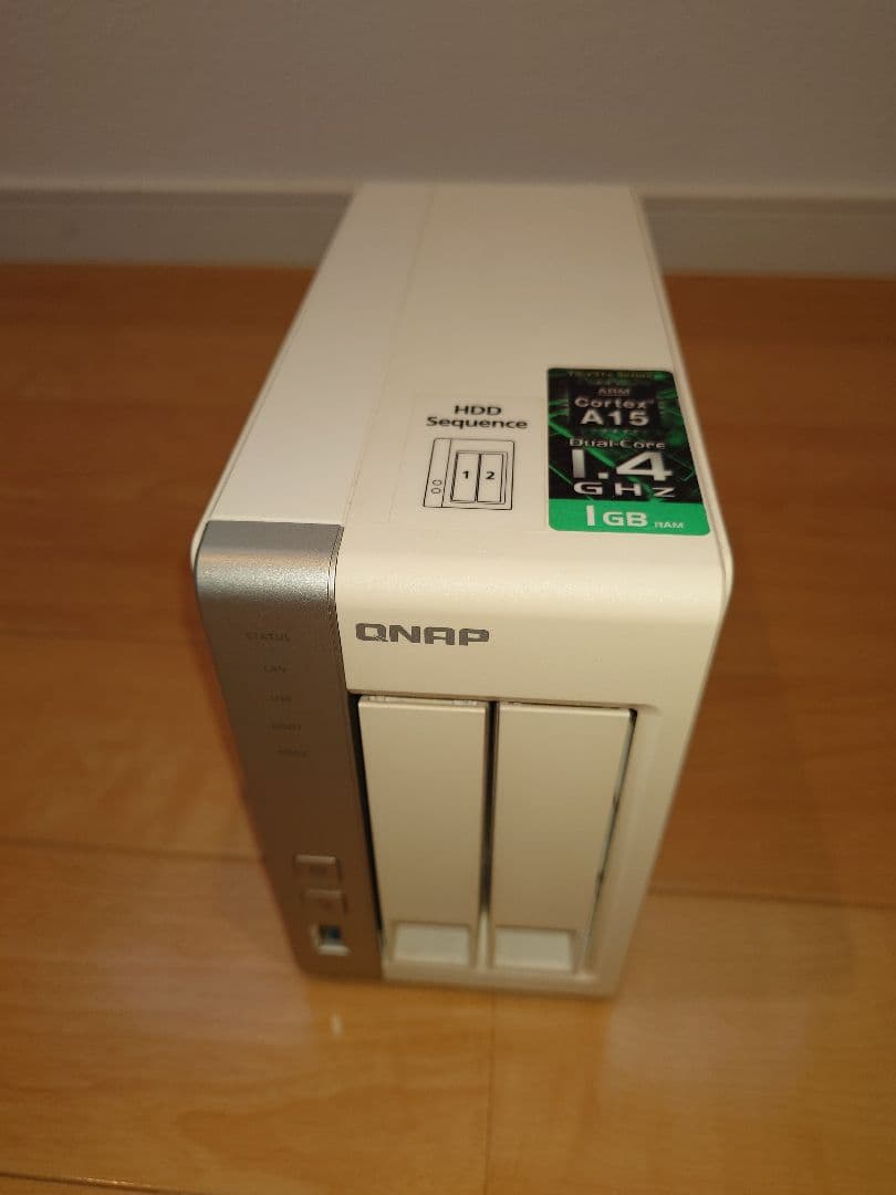 QNAP TS-231+ NAS 本体・付属品一式