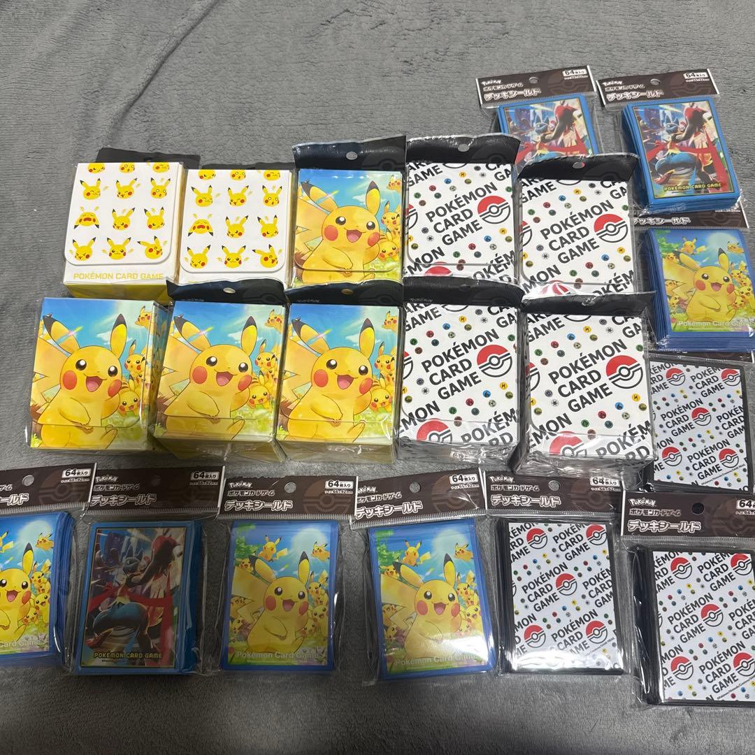 ポケモンカードスリーブとケース10個ずつ写真同じ発送可能