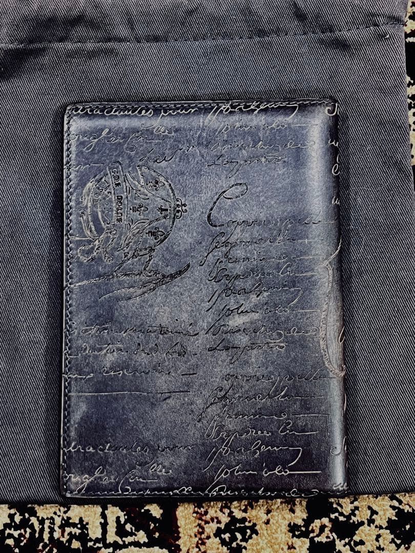 berluti ブックカバー　ネロ