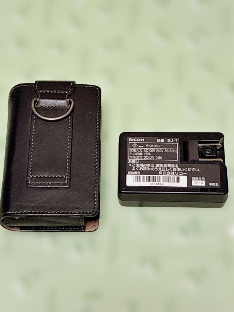 リコーRICOH CX2 コンパクトデジタルカメラ動作確認済　充電器・ケース付き