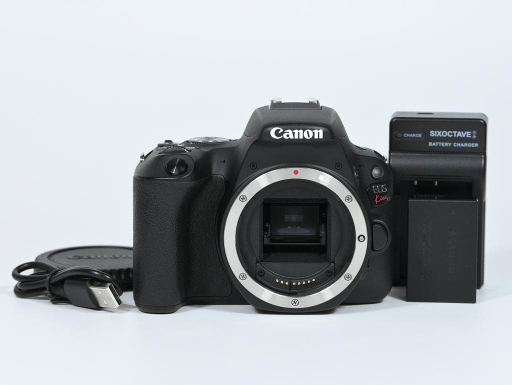 【美品】 Canon EOS Kiss X9 ボディ 《ショット数5755》