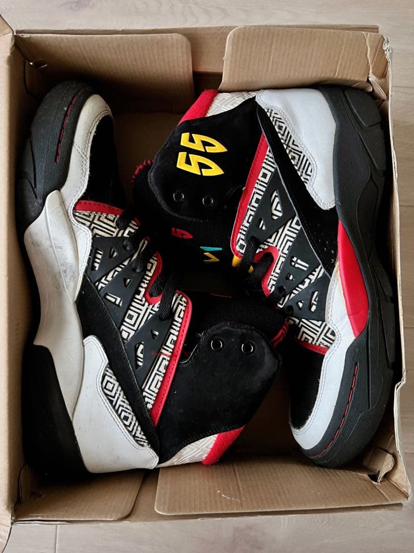 中古美品 adidas MUTOMBO DIKEMBE 28サイズ