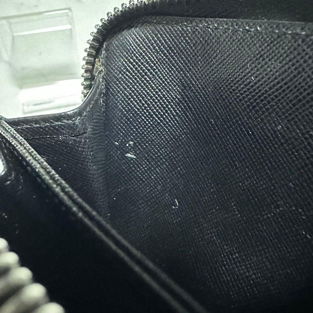 極美品　プラダPRADA サフィアーノレザー　トライアングルロゴ　ケース黒