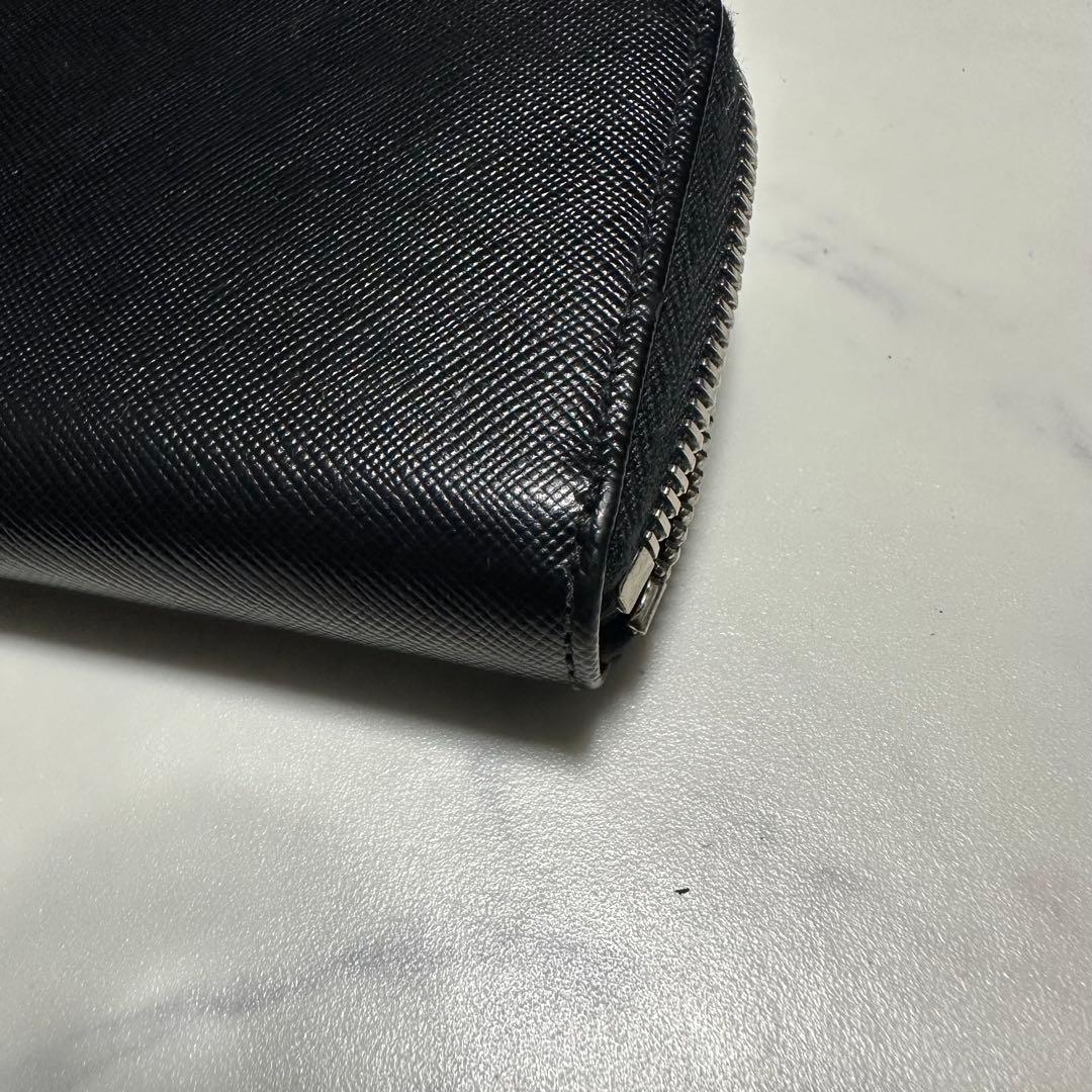 極美品　プラダPRADA サフィアーノレザー　トライアングルロゴ　ケース黒