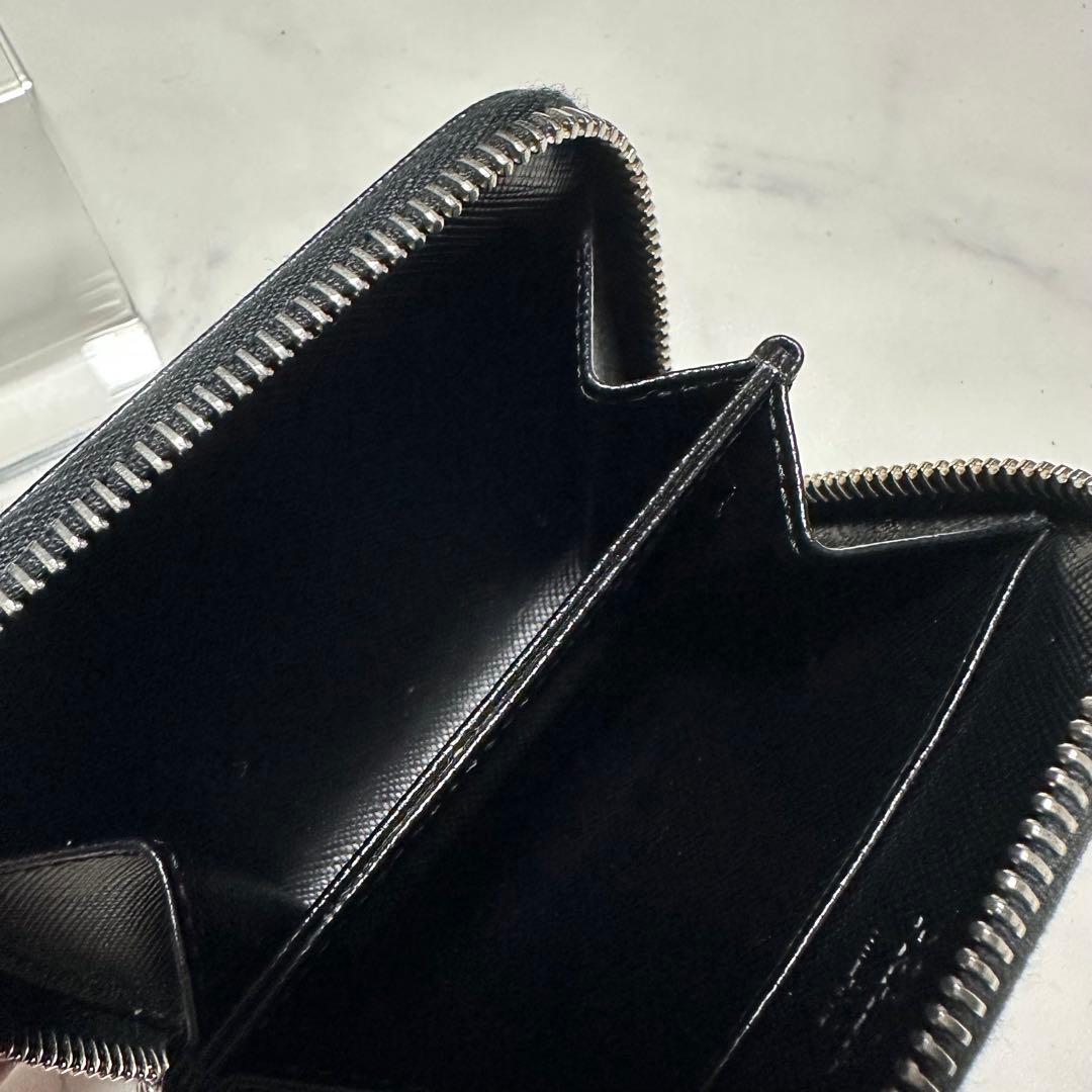 極美品　プラダPRADA サフィアーノレザー　トライアングルロゴ　ケース黒