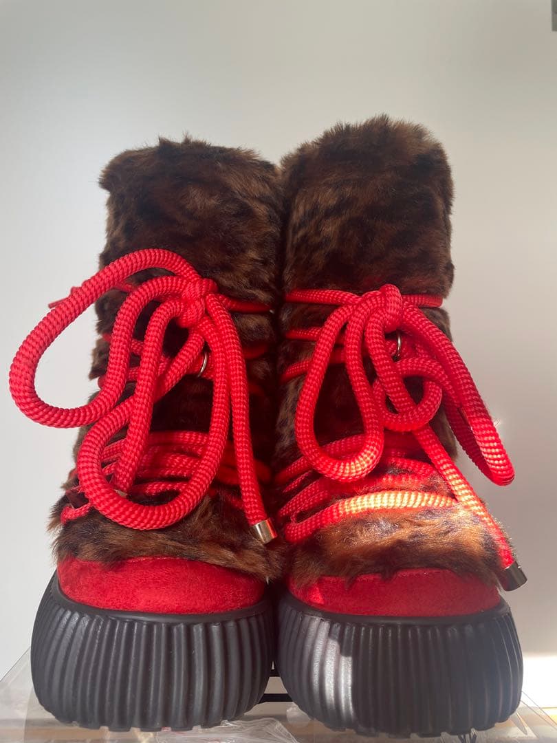 YELLO PAOTU FAUX FUR BOOTS Sサイズ