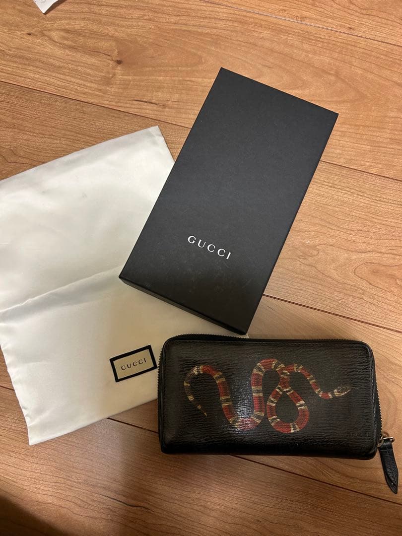 GUCCI 蛇デザイン 長財布　スネーク