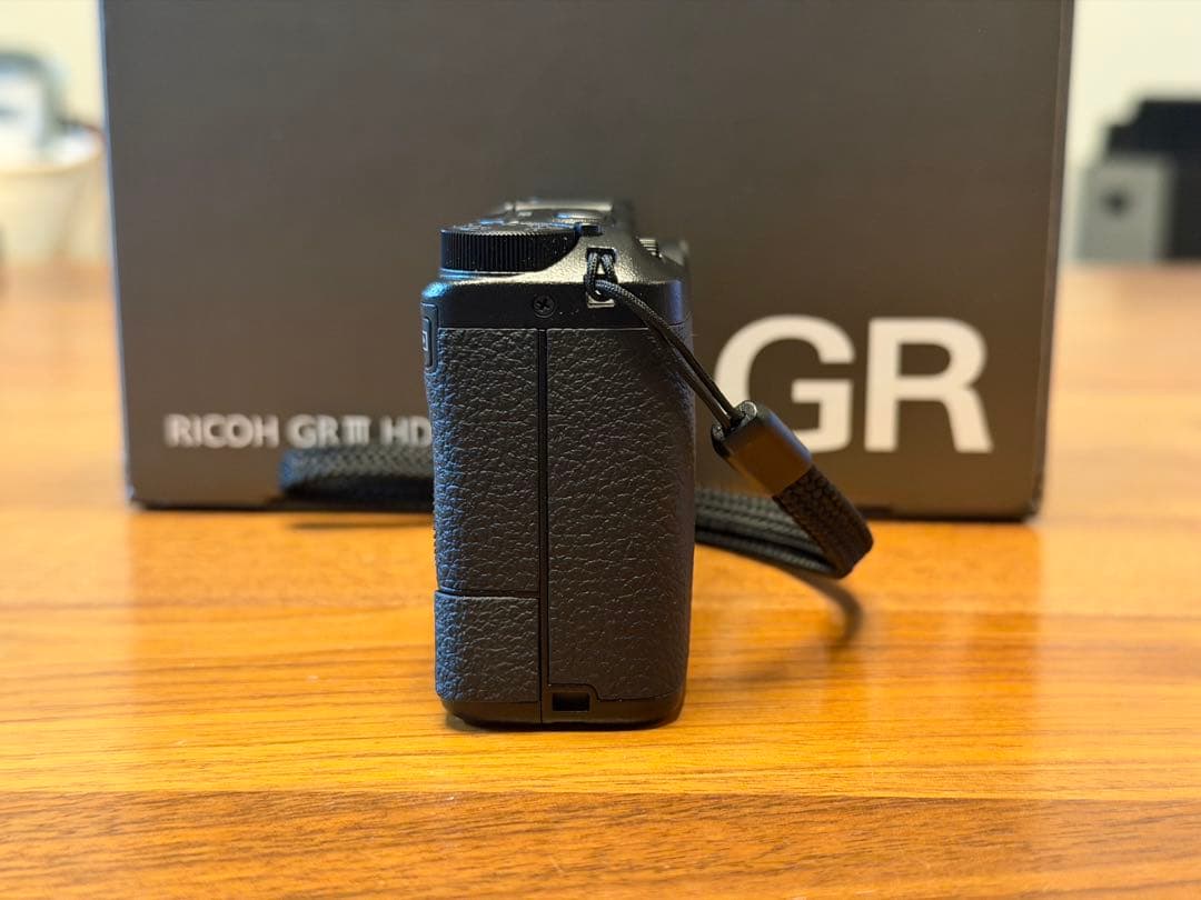 美品★RICOH GR III HDF コンパクトデジタルカメラ GR3 リコー