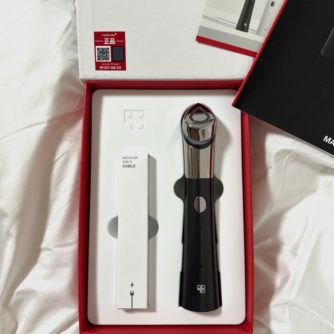 メディキューブ　ブースター　美顔器　AGE-R BOOSTER