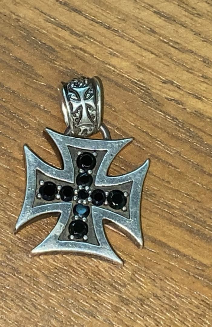 たくぞうDeal design ディールデザイン　アイアンクロスペンダント