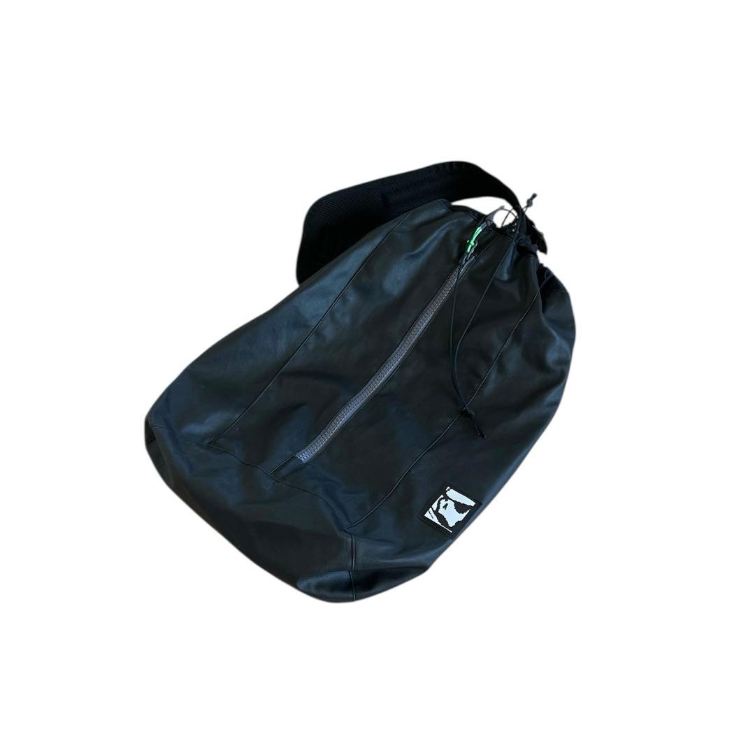 今季！GR10K COATED CROSS BODY BAG