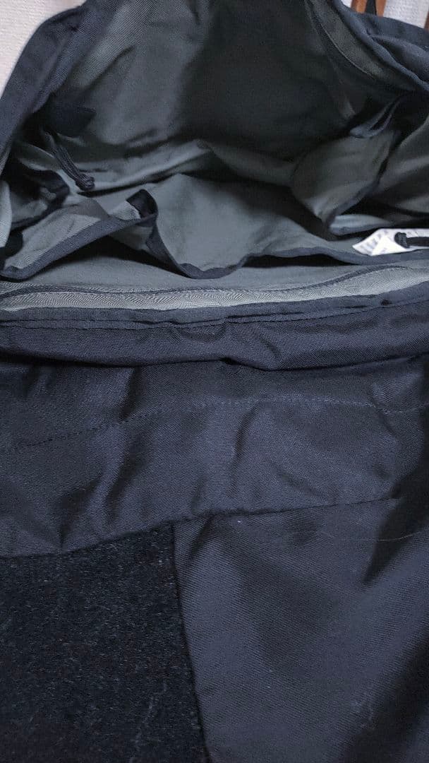 【ミステリーランチ MYSTERY RANCH】インベーダーメッセンジャーバッグ