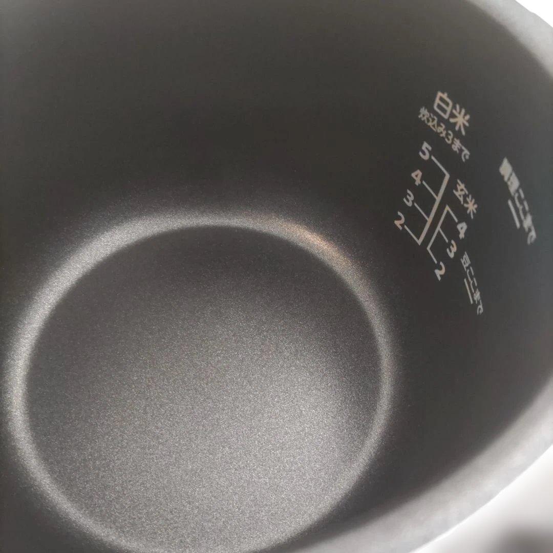 【美品】TOSHIBA 電気圧力鍋 RCP-30R黒