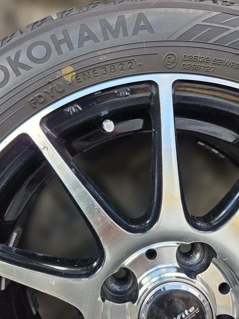 KEI様用 2022年製Yokohama 175/65R15 スタッドレスタイヤ