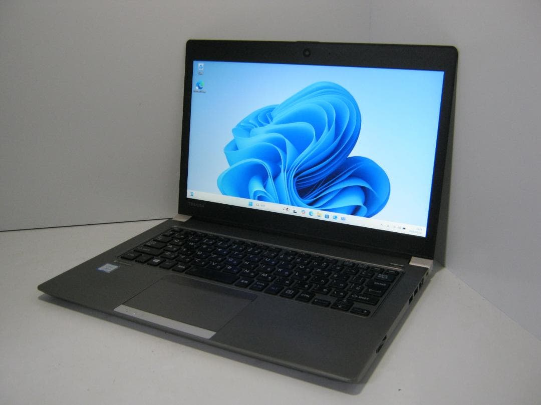 東芝　R63/M i3(8130U) SSD256 MEM8 Win11動作