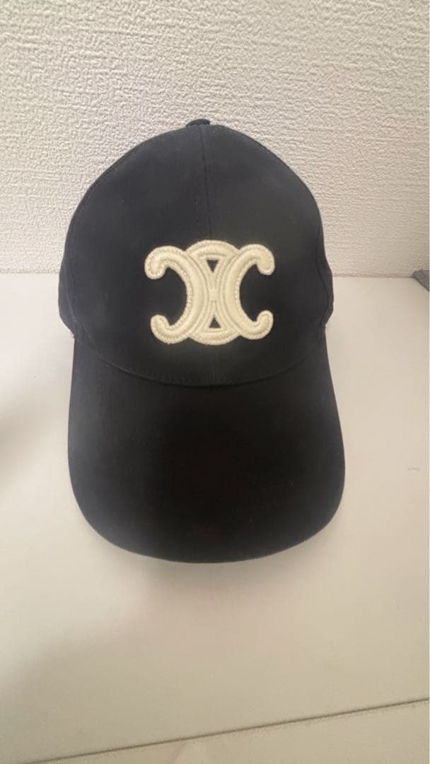 CELINE 黒 ベースボールキャップMサイズ