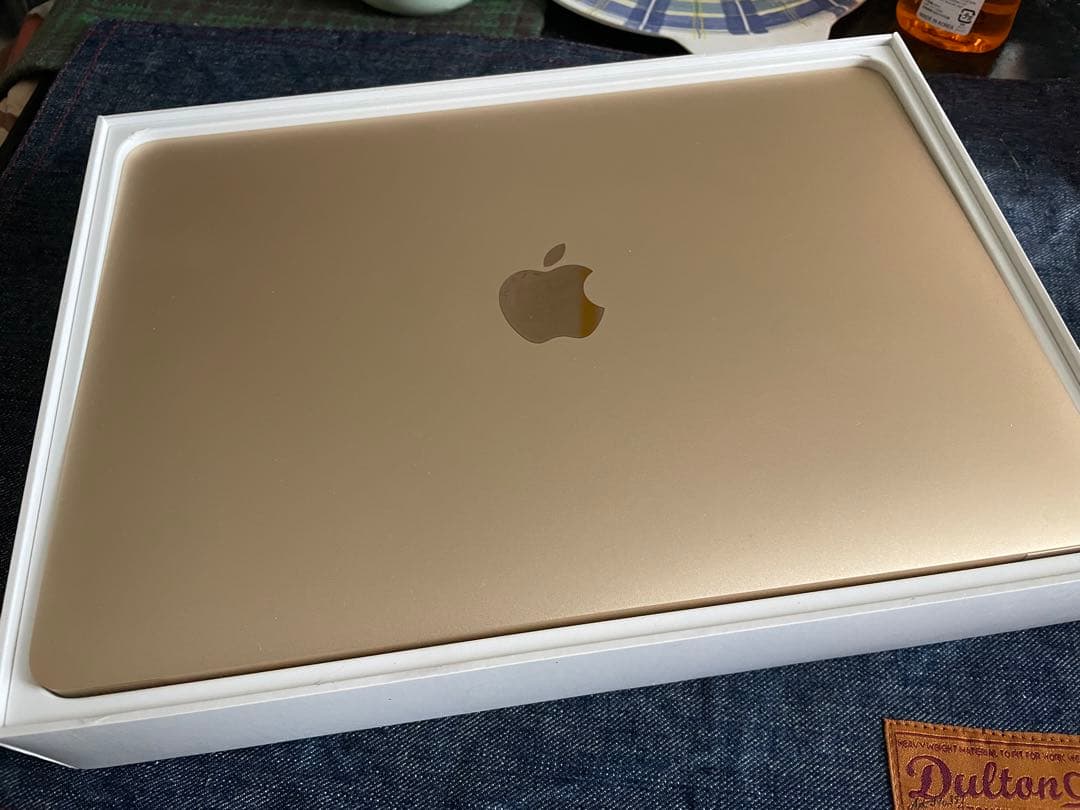 Windowsタブレット本体 MacBook