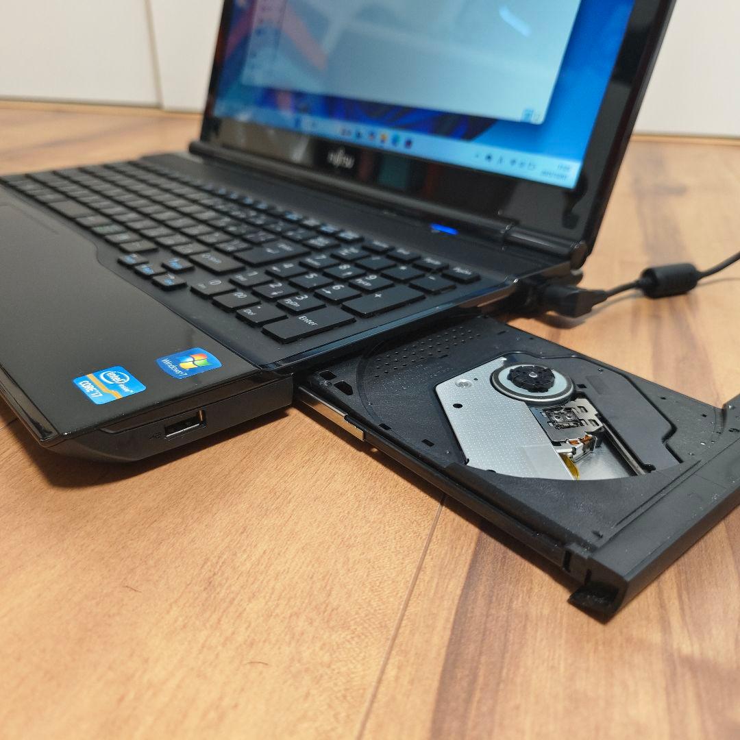 ✨i7/高速SSD/純正Office/Win11✨初心者OK！ノートパソコン