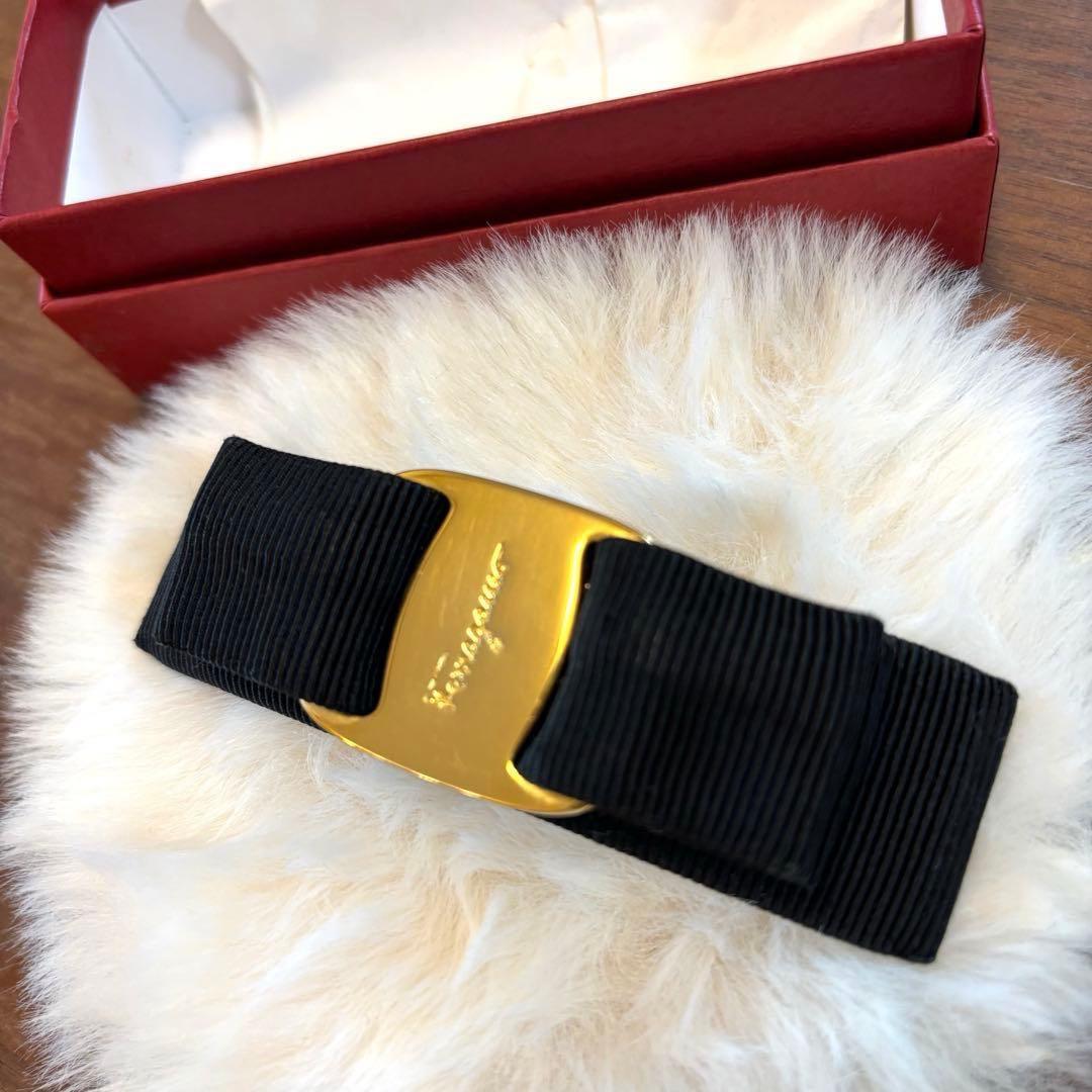 フェラガモ ヴァラリボン バレッタ ブラック　黒　 ゴールド金具 箱付き