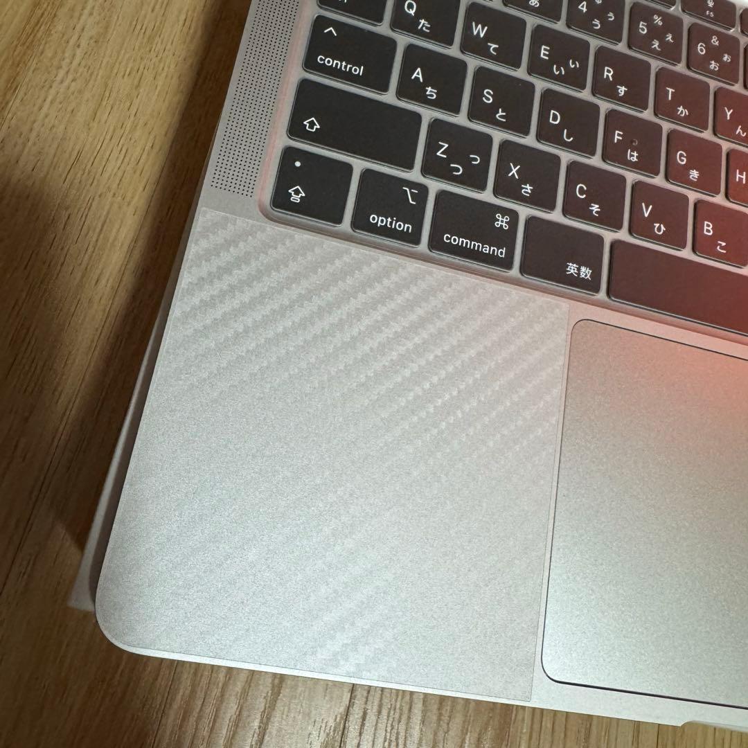 MacBook Air M1 8GB 256GB バッテリー99% 保護シール付