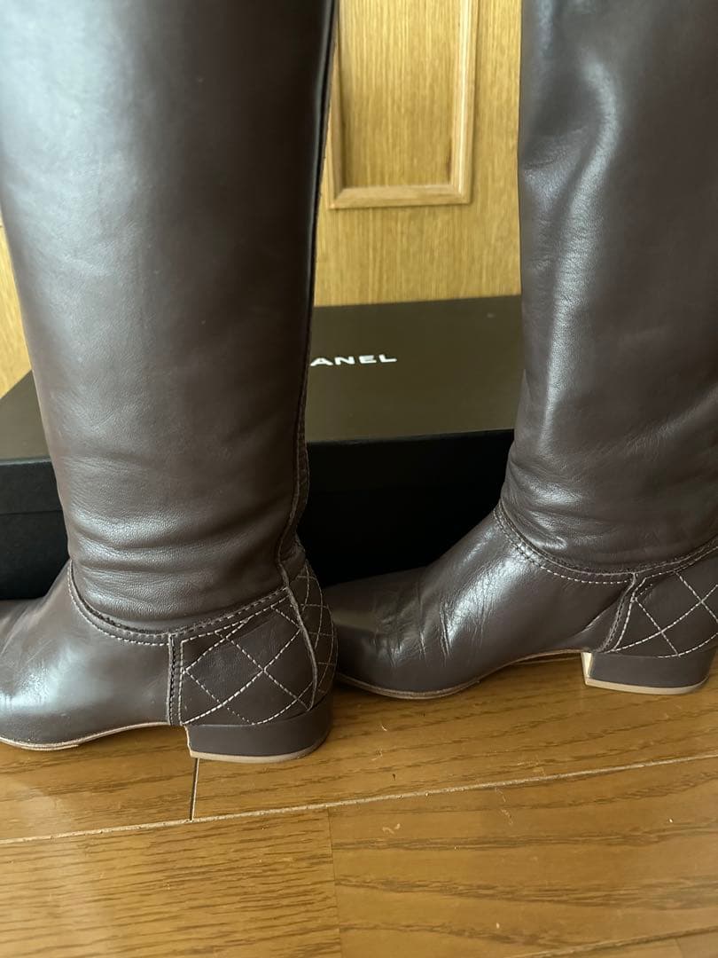 CHANEL ロングブーツ