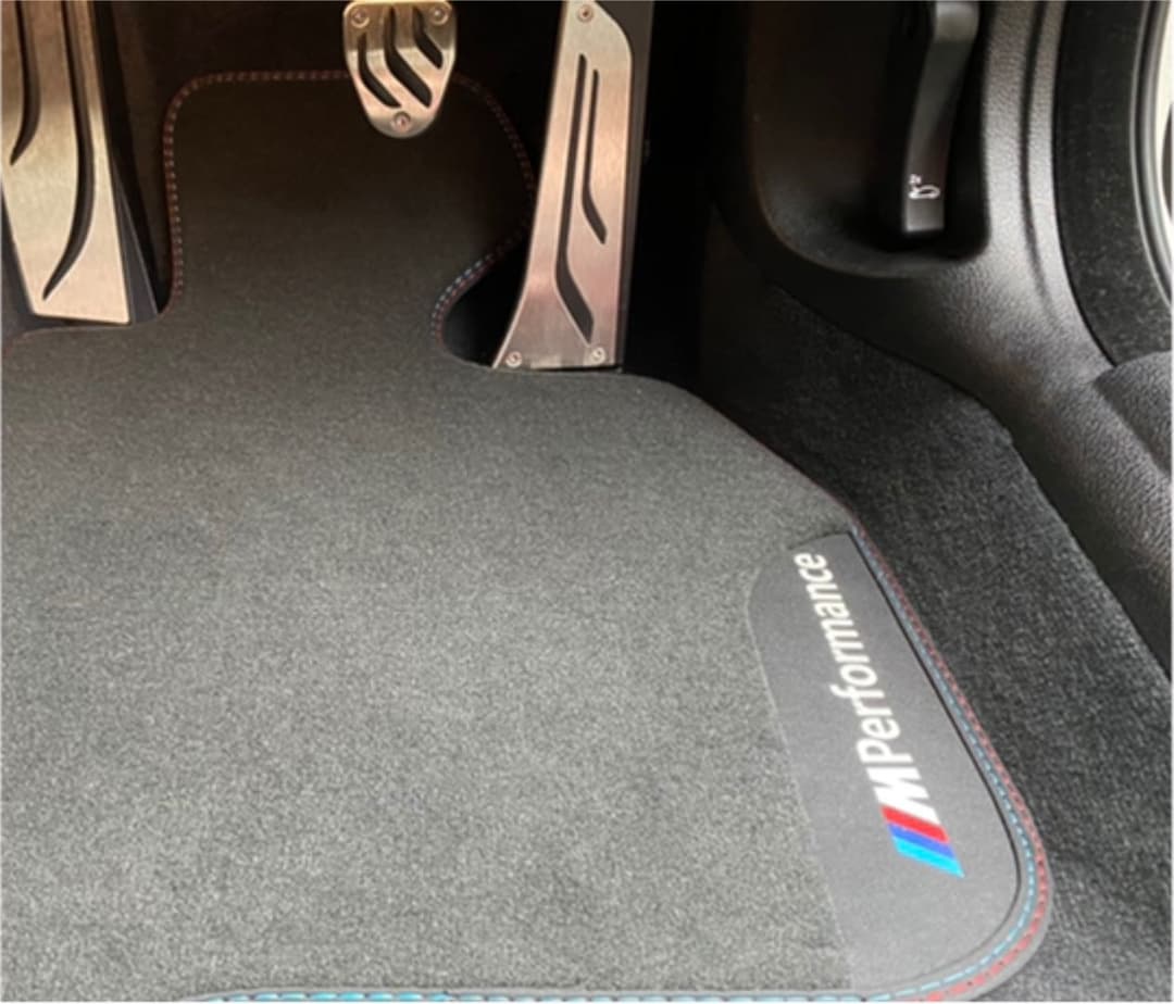 専用　 F80 M3 5点セットフロアマット　Mカラーデュアルステッチ