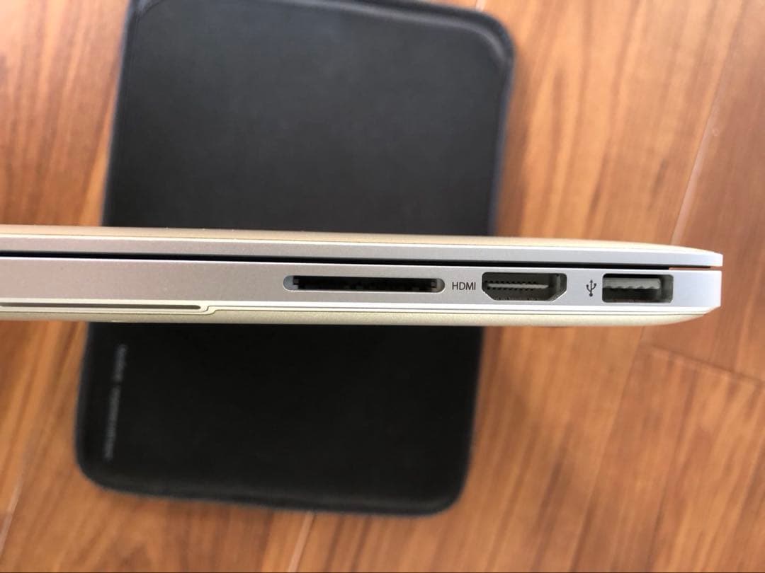 MacBook Pro 13インチ Mid 2014 / 8GB / 128GB