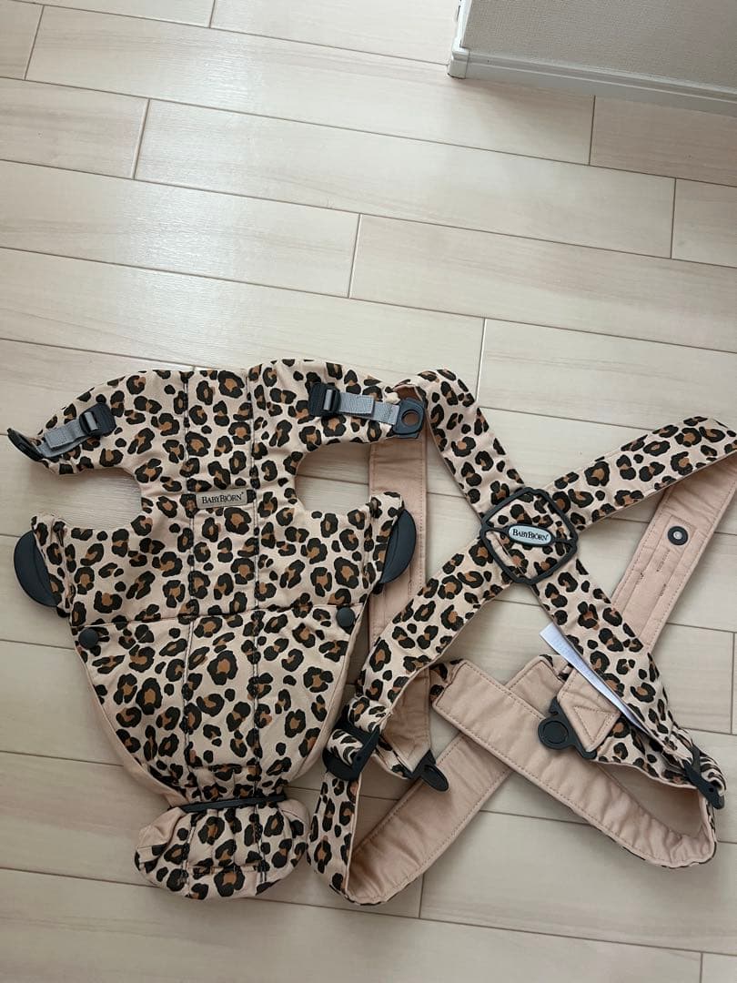 BABYBJÖRN mini ヒョウ柄 レオパード柄 抱っこ紐