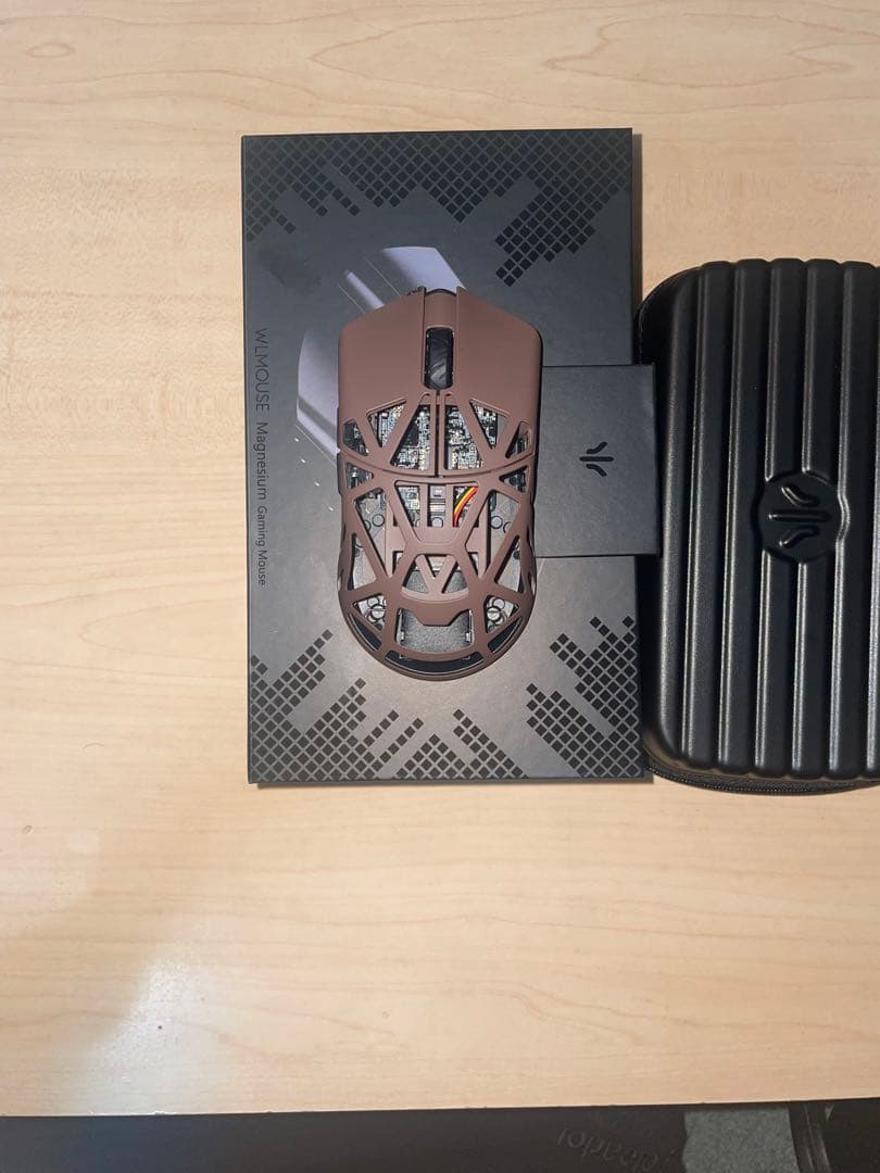 Beast x pro ブラウン