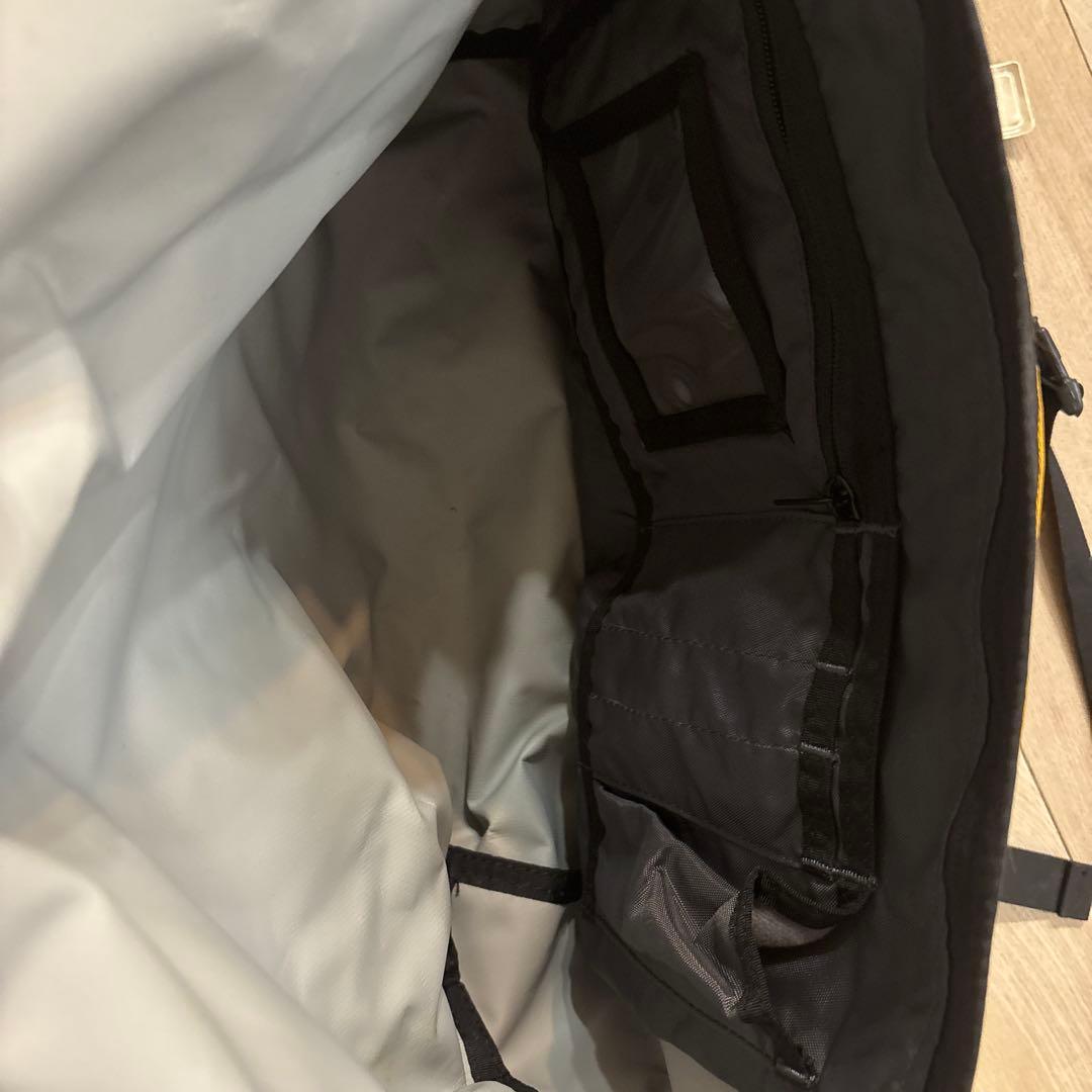 Timbuk2 メッセンジャーバッグ ブラウン/イエロー